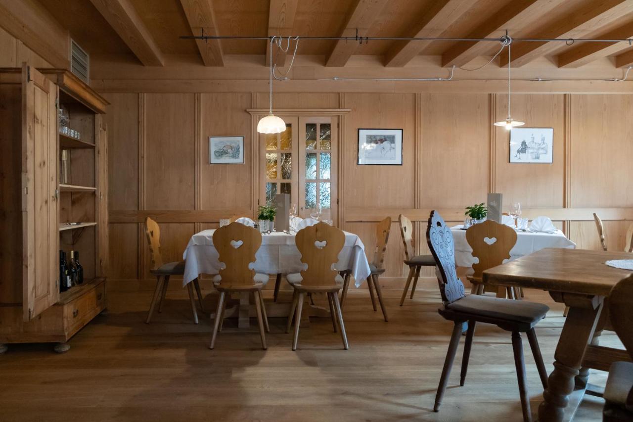 Hotel Teutschhaus Cortina Sulla Strada del Vino Esterno foto
