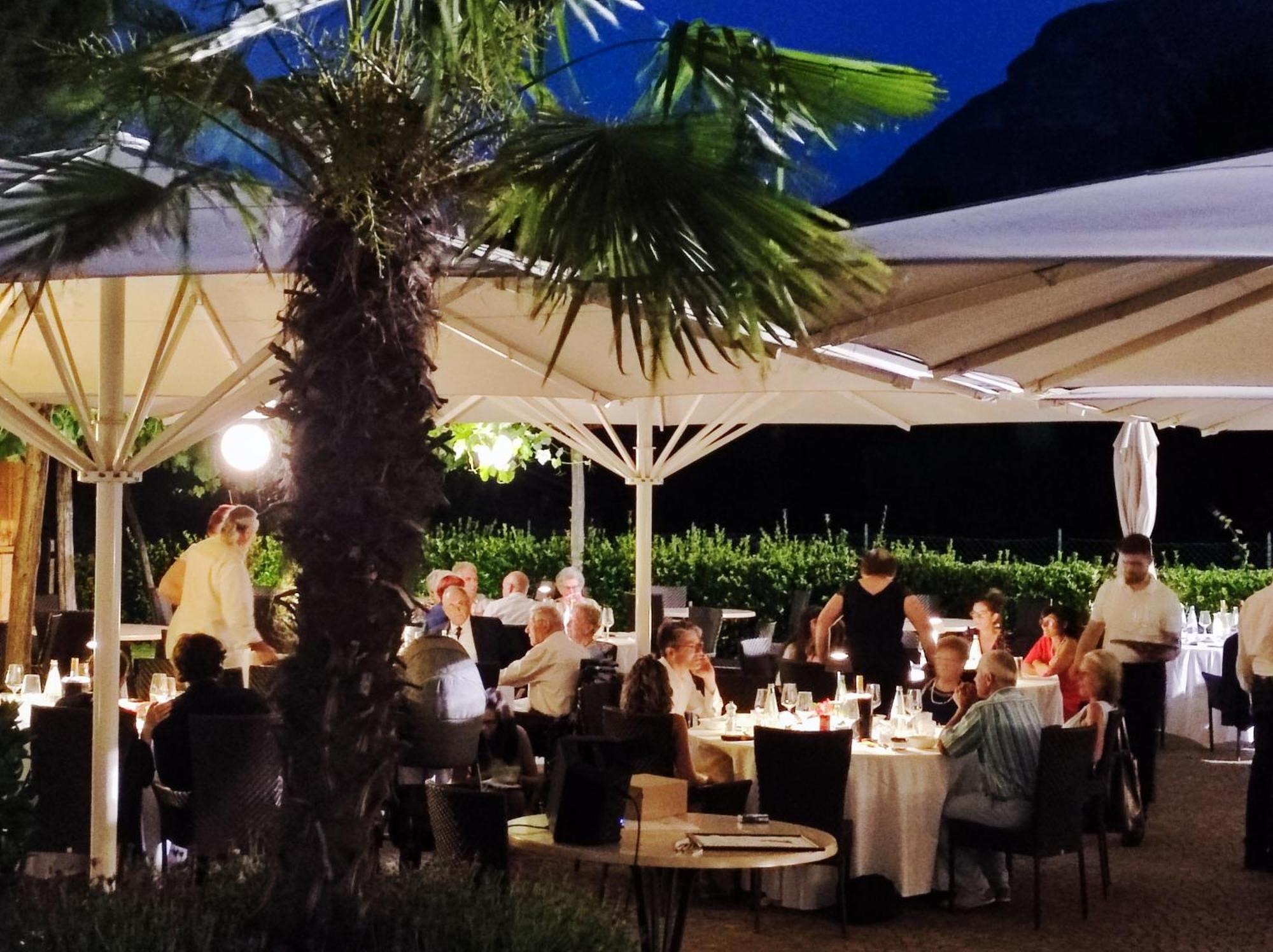 Hotel Teutschhaus Cortina Sulla Strada del Vino Esterno foto
